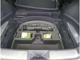 【パンク修理キット】車の軽量化や無駄を無くす為、応急タイヤパンクキットが搭載されています。