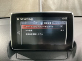 低速走行時に前方の障害物を検知して、衝突被害を軽減してくれるスマート・シティ・ブレーキ・サポートを装備!アクセルとブレーキの踏み間違えなどの急加速を抑制してくれる心強い装備です。
