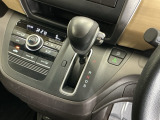 発進時から滑らかに加速する無段階変速のCVTはストップ&ゴーの多い街の中も快適です