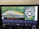 【パノラミックビューモニター】専用のカメラにより、上から見下ろしたような視点で360度クルマの周囲を確認することができます☆死角部分も確認しやすく、狭い場所での切り返しや駐車もスムーズに行えます。