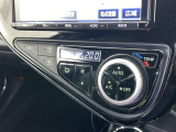 オートエアコンで快適な室内です。