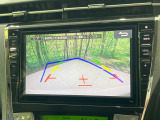 【バックカメラ】駐車時に後方がリアルタイム映像で確認できます。大型商業施設や立体駐車場での駐車時や、夜間のバック時に大活躍!運転スキルに関わらず、今や必須となった装備のひとつです!