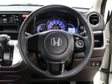 【運転席まわり】Honda独自の設計思想に基づき、自然に手を伸ばした先に操作したいものがあるようレイアウトを追求 !