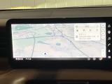 メーカーナビ12.3インチの大型ディスプレイ・Google搭載となり、ナビゲーションはもちろん普段スマートフォンで楽しんでいる情報やエンタメもシームレスに車内へコネクト。
