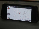 【7インチ純正ナビ】純正ナビを装備。タッチパネル式で使いやすく、詳細地図により目的地をピンポイントで設定できます。初めての道でも迷いにくく、ロングドライブも快適ですよ♪
