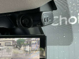 日産オリジナルドライブレコーダー(フロント+室内)搭載しております。車室内カメラで車内および車側面を撮影。走行中の幅寄せ対策や後方撮影にも対応しております。