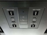 サンシェードスイッチ、パワースライドドアスイッチ、リヤパーソナルランプスイッチ、ルーフカラーイルミネーションスイッチ、イルミネーションカラー変更スイッチ。