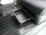 取り出しやすく、しまいやすい収納スペースが満載です。ティッシュやペットボトル等、用途に合わせた収納が可能ですので、使い方はあなた次第!