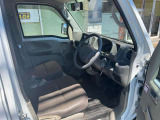 運転席!乗り降りもしやすいです!