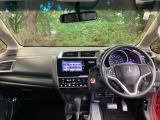 フロントガラスが大きく、ワイドな視界で運転もしやすくなるように、設計されています。
