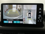 全方位モニターがついています! 車の周囲を360&deg;安全確認できるので、普段の駐車はもちろんの事、縦列駐車や幅寄せの際にも活躍してくれますよ。