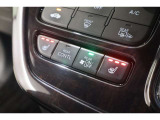 シートヒーター装備付き車!!座席に埋め込まれた電熱線によりシートを暖めることが出来る装備で、温められたシートは、寒い冬には最適です!!