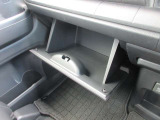 収納スペースもたくさんあるので車内の整理整頓もバッチリです!!