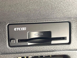 【ETC】高速道路の料金所をストレスなく通過!話題のスポットやサービスエリアに多い「スマートIC」利用時は必須のアイテムです。当店でセットアップを実施、ご納車当日からすぐにご利用いただけます!
