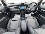 こちらのお車はMINI NEXT鶴ヶ島に展示中です。☆お問合せをお待ちしてます!