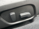 【パワーシート】スイッチ一つで簡単にシートの微調整が可能!電動だから力もいりません!快適なシートポジションにセットして、快適なドライブをお楽しみください。