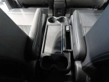 ゆとりある広々とした車内空間は、ドライブを始め買い物やレジャーなど、幅広く活躍します。一人でもみんなとでもお出かけを楽しみましょう!