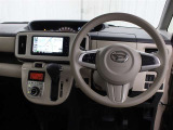 運転席廻りです。