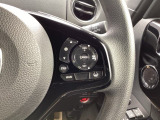 Hondaセンシングの機能のひとつ、アダプティブクルーズコントロール付!アクセルから足を離しても設定したスピードと前車との車間を保ち走行してくれます!車線維持もアシスト☆高速道路で疲労軽減ですね☆