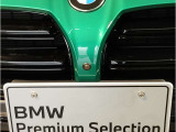 BMWの伝統の丸目4灯ヘッドライトでございます。LEDライトで視認性もよく明るく安全性の向上につながります。