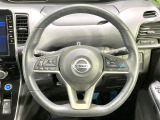 【ステアリングスイッチ】運転中、前方から目線をそらすことなく、オーディオ等の操作が可能な便利機能!安心&快適なドライブを演出してくれます♪