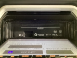 センターディスプレイオープンで音楽CD、DVDビデオなども挿入可能です。
