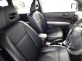 運転席シート画像になります。