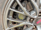 【ブレンボ製キャリパー】ハイパワー車両には強力なブレーキが必須!世界のスーパーカーにも採用されるイタリアの高級メーカー「ブレンボ」を装着!色鮮やかなキャリパーがスポーティな印象を引き立てます♪