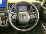 【純正革巻きステアリング】上質な革を使用することで、手にしっかり馴染みとても運転しやすいハンドルです♪