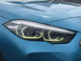 また、BMW正規認定中古車は、エマージェンシーサービスが自動付帯。24時間365日、皆様のカーライフをサポート致します。確かな安心のうえで、「駆けぬける歓び」をご堪能ください。