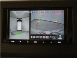 バックカメラ搭載です!車庫入れが苦手な人はもちろん、車両感覚に自信がある人にもお勧めです!見えない箇所が見えるようになるので、低い障害物や隠れてしまっている子供の存在等にも気付く事が出来ます。