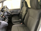 分かりやすく操作しやすい運転席まわりです☆