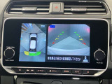 【アラウンドビューモニター】車を上から見下ろしているかのような映像で周囲の状況がひと目で確認、狭い駐車場に駐車するときも安心です♪