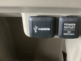 HDMIポート、USBポートが装備されております。HDMIポートを他の機器と繋げることによって、モニターへ映像を流すことができます。