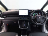 見通しのよいすっきりとした視界で、誰でも運転しやすいです。運転のしやすさは疲れにくさにも繋がりますよ♪
