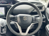 洗練された運転席周り。車を操る楽しさを満喫してもらえます。