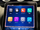新しくなったセンターコンソールはスマートフォンを操作するような感覚でナビから車両の設定までが可能です。