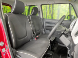 運転席シート廻りは使用感も少なく、良好な状態となっています。丁寧に使われていたことがよくわかりますね。