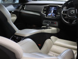 ◆LIBERALAは、輸入車選びの新たなスタイルを提案するインポート・セレクト・ブランドです。オーナー様となる方がクルマから直接感じる感性を第一にした、最良の一台との出会いをコーディネートいたします。