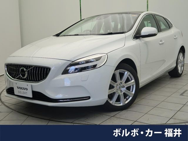 ボルボ V40 