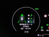 ホンダが推し進める総合先進安全装備のセンシング搭載! 衝突や斜線はみだしなどの危険が予測される時、センサーが警告。ヒューマンエラーを高度先進技術が補完してくれます。