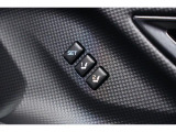 運転席のシートポジションメモリー機能は、登録済みの運転者と交代しても、シートポジションの変更の手間がかかりません。