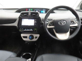 ぜひ展示車の運転席に座ってみてください。