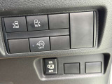 両側が電動スライドドアで、左右どちらからでも乗り降りOK。更に運転席のスイッチ、インテリキーのボタンでも開閉自在。挟み込み防止機能も安心です!