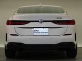 BMWのお車は、走行の安定性とコーナリングの良さを追求し、思い通りにハンドルの操作可能です。試乗車もご用意しておりますので、ぜひ&ldquo;駆け抜ける歓びをご体感ください!