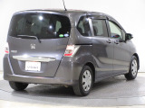 ボディクリーニング後、愛車をピカピカの状態へ保護するコーティング「ブライトパック」がおススメです!水垢がつきにくく、手入れがしやすくなりますよ!いつも愛車をきれいにしておきたい方におススメです。