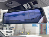 【デジタルルームミラー型ドラレコ】カメラが撮影した車両後方の映像をルームミラー内に表示。クリアな視界で状況の確認が可能です!