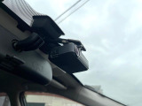 【ドライブレコーダー】ドライブレコーダー装備!走行中はもちろん、あおり運転や事故に遭遇した際、映像で記録し、万一のリスクに備えます。※記録用SDカードはお客様ご自身でご準備いただく必要があります。