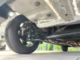 お車を安心してお乗りいただく為には、足回りの定期点検が欠かせません。サービスサポート(有償保証)では無料点検もご提供しており、安心のカーライフをお過ごしいただけるサポート体制が整っています。