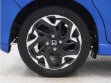◆純正アルミホイール装着車◆これで足元まわりも、おしゃれにきまります!